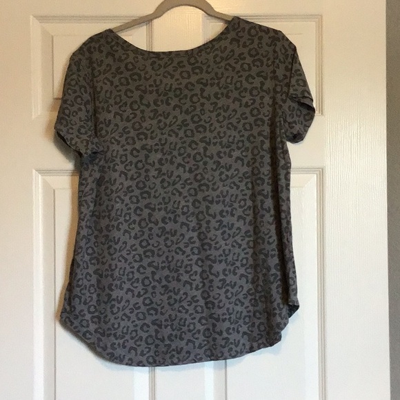 Set of 4 Short Sleeve Shirts - Picture 11 of 13